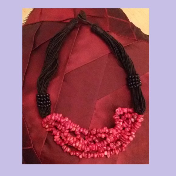 Red Stones Beads Necklace - Picture 4 of 4